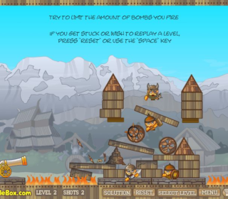 Explosive warfare game with Viking characters destroying structures.