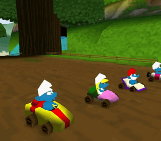 דרדסים מתחרים בקארטינג על מסלול צבעוני, מציגים משחק מהנה ותוסס.